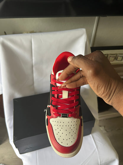 Red & White Retro Low-Top Sneakers – Casual Streetwear Shoes